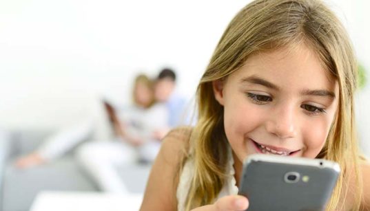 Contrôle parental sur smartphone : quels outils pour protéger vos enfants ?